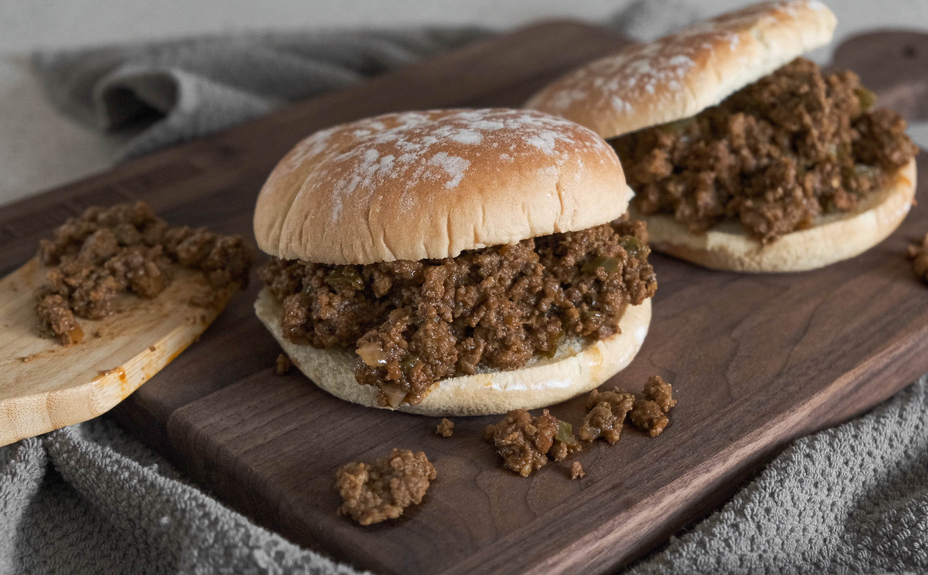 Easy and Spicy Sloppy Joes in the Crockpot